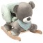  con struttura in legno, ma è ricoperto da un fantastico peluche colorato, che stimolano i sensi del bambino.